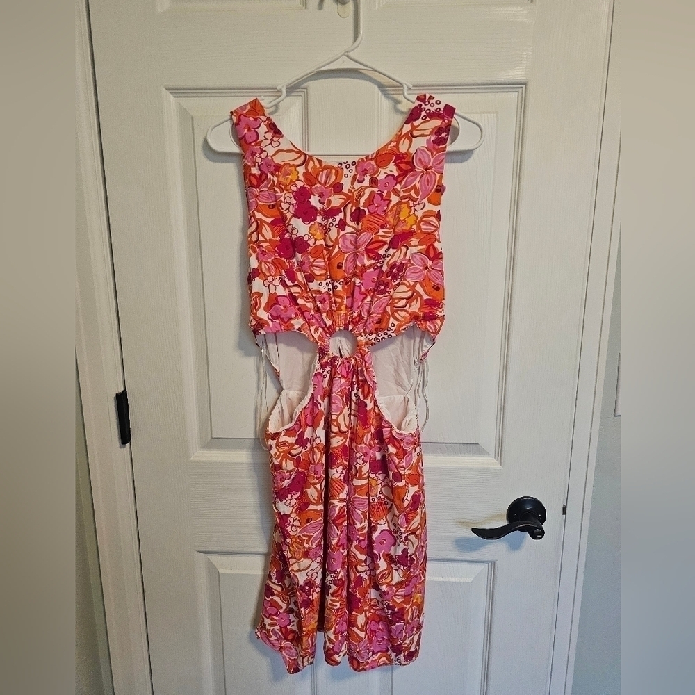 Pink Lily mini dress. Large